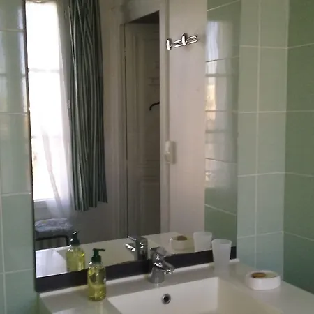 Bed & Breakfast La Tour De Lavalette 3*