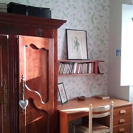 Bed & Breakfast La Tour De Lavalette 3*