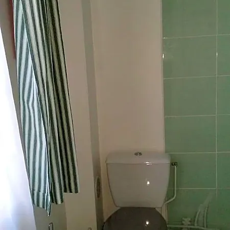 Bed & Breakfast La Tour De Lavalette 3*